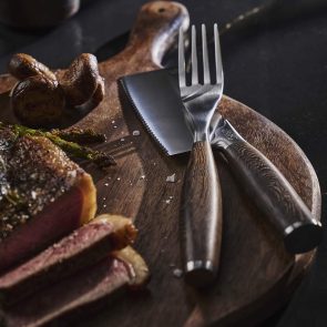 ManCave_280225_00373_Steaksaet_Firmajulegaver